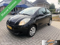 Toyota Yaris - 1.3 VVTi Sol airco Nieuw model