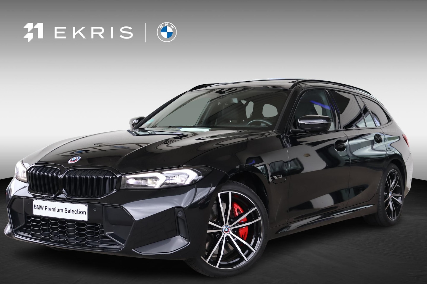 BMW 3-serie Touring - 330e xDrive | M Sport | Harman Kardon | Panorama Dak | Trekhaak - AutoWereld.nl
