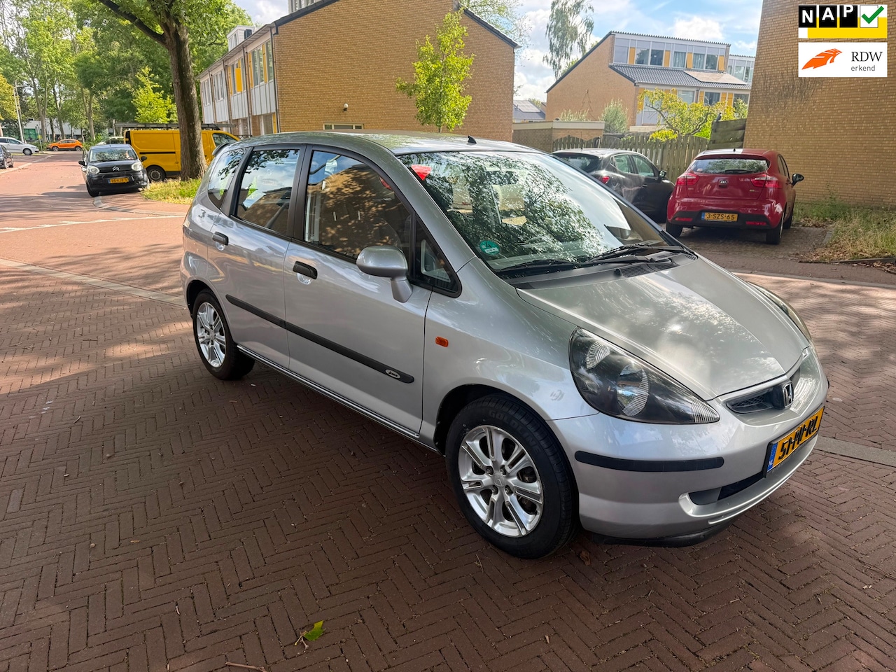 Honda Jazz - AUTOMAAT / 144.000 NAP / Airco / Nette auto - AutoWereld.nl