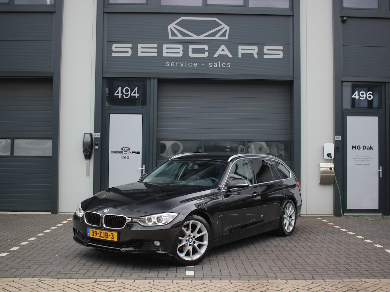 BMW 3-serie Touring - 320i Nieuwe Koppeling, Facelift, NAP, LEDER, CRUISE, RIJDT SUPER - AutoWereld.nl