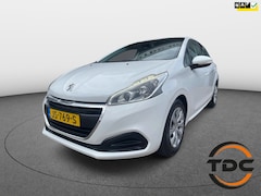 Peugeot 208 - 1.2 AUTOMAAT CLIMA NAVI CRUISE CARPLAY