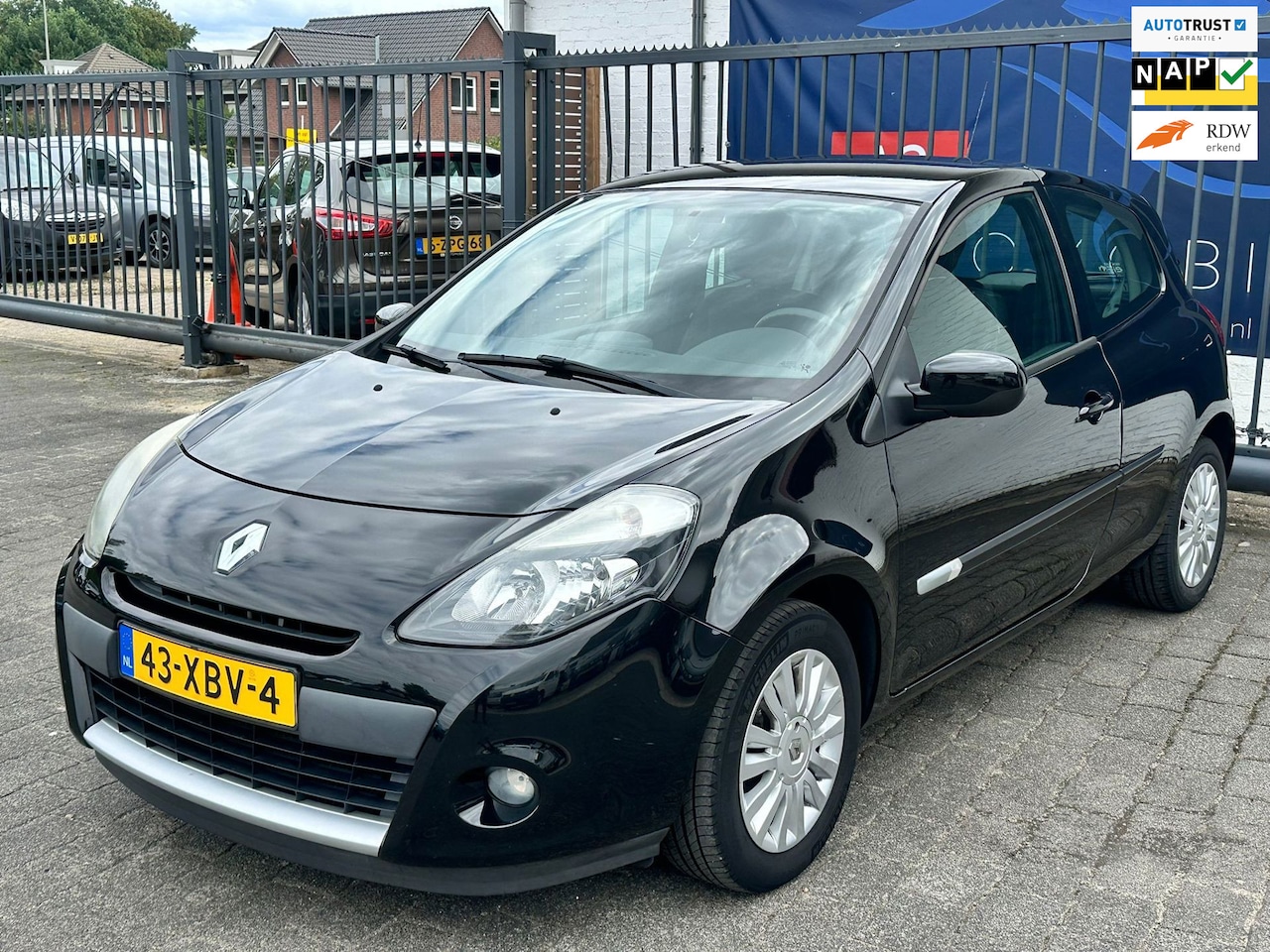 Renault Clio - 1.2 TCe Collection / AIRCO / CRUISE CONTROL / SENSOREN / NAP!! - AutoWereld.nl