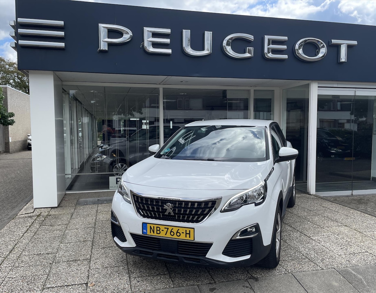 Peugeot 3008 - 1.2 PureTech Active 1.2 PureTech 130pk Active - AutoWereld.nl