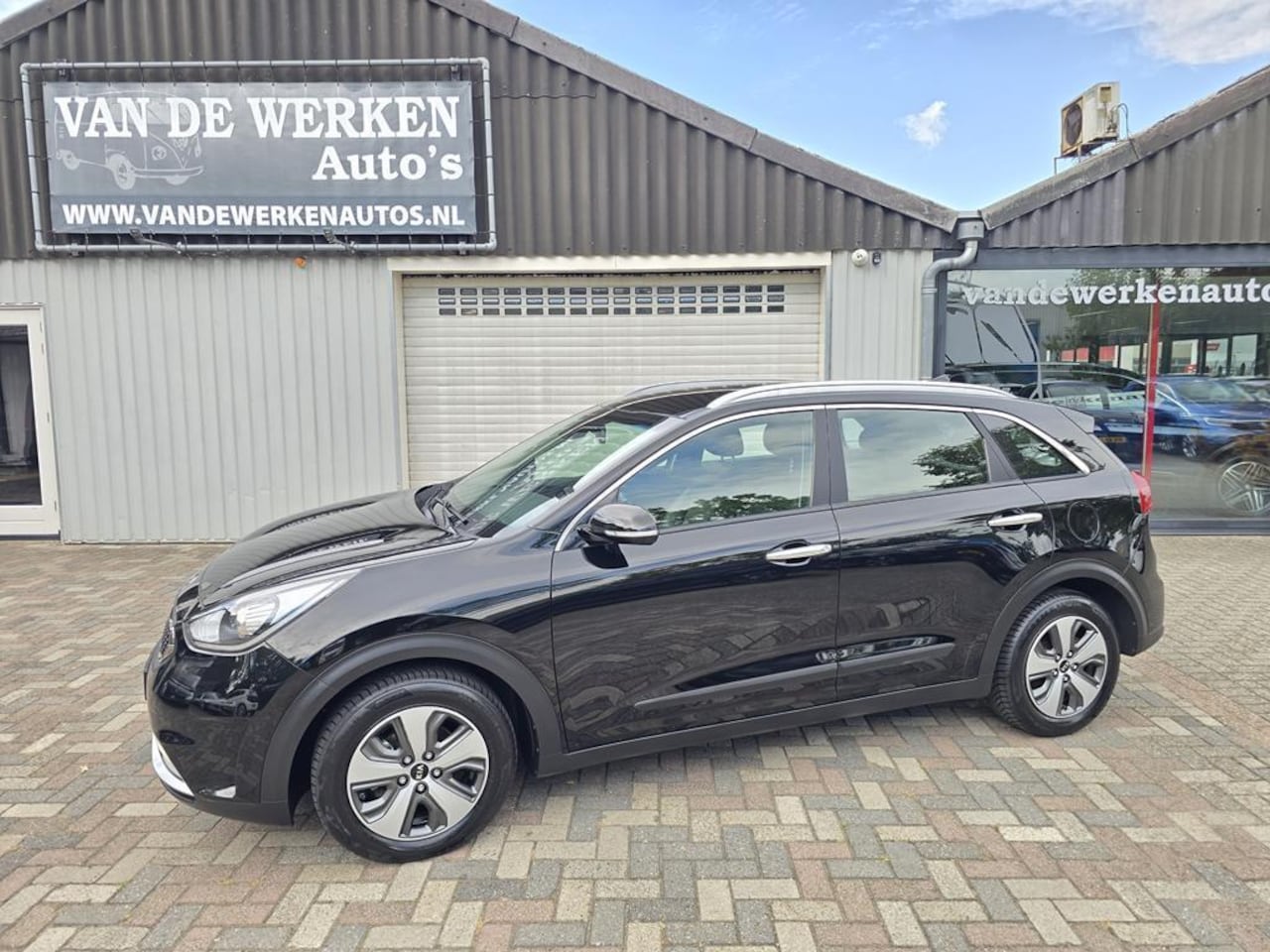 Kia Niro - 1.6 GDi Hybrid DynamicLine AUTOMAAT Clima|Navi|Cruise|Leer|Camera|Nap!! - AutoWereld.nl