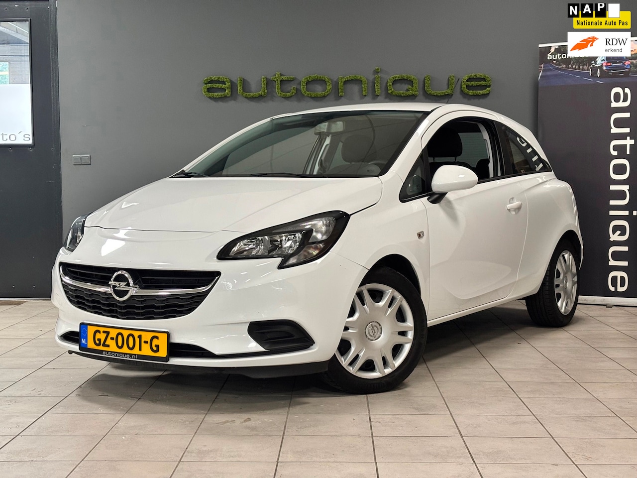 Opel Corsa - 1.4 Edition Automaat airco/NAP - AutoWereld.nl