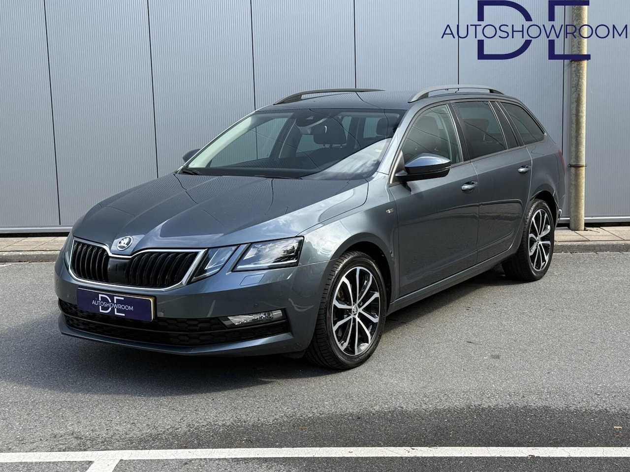 Skoda Octavia Combi - 1.0 TSI Greentech Style Business | Automaat | Carplay | Trekhaak - AutoWereld.nl