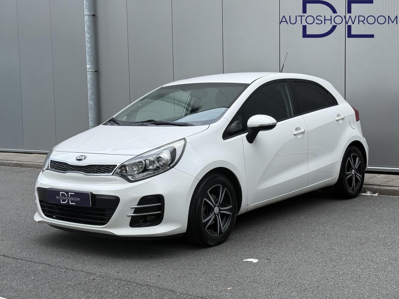 Kia Rio - 1.2 CVVT DynamicLine | Navi | Camera | Stoelverwarming | NW APK - AutoWereld.nl