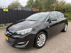 Opel Astra - 1.4 Turbo Cosmo Halfleer/Clima/Navi/LED
