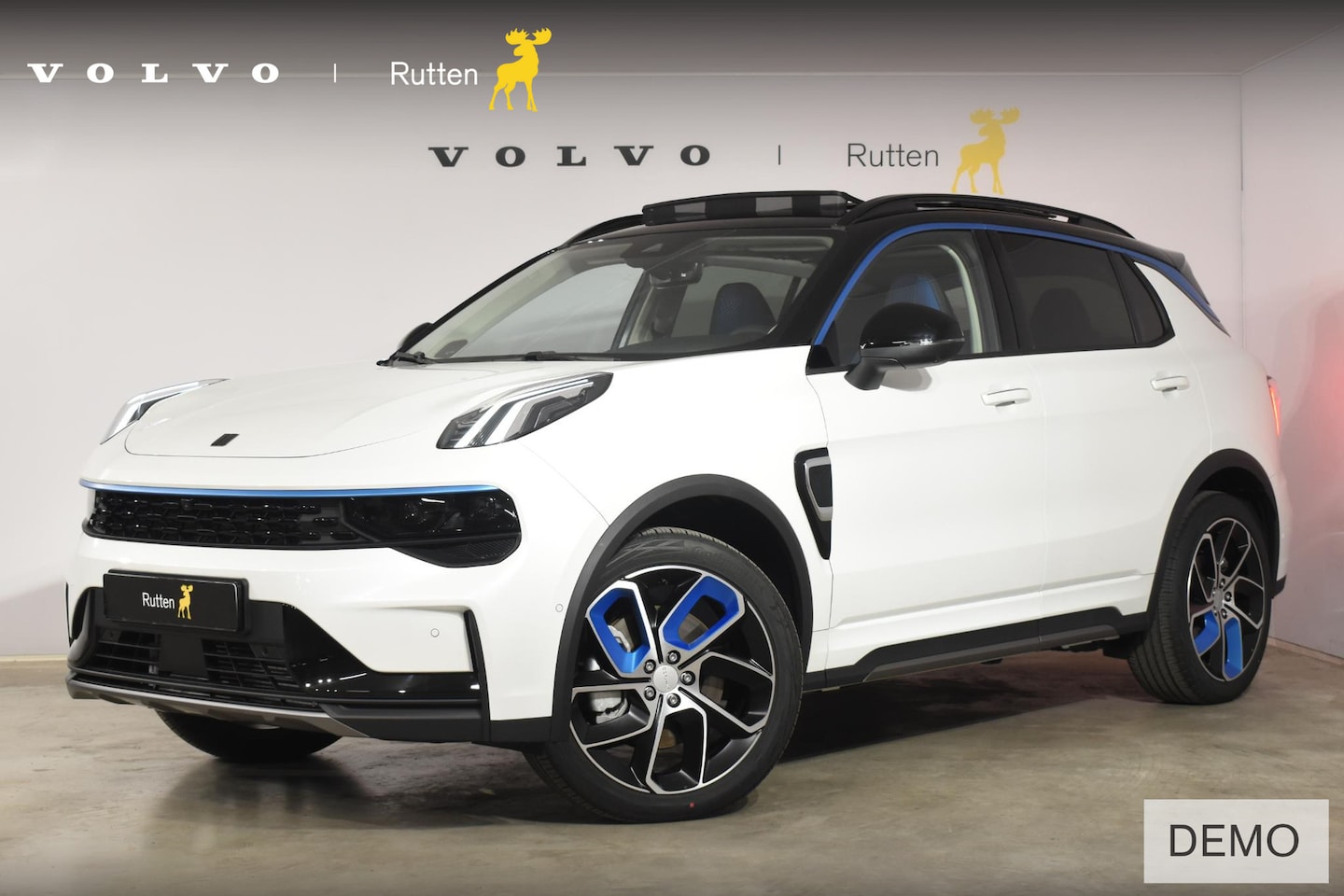 Lynk & Co 01 - 262PK Automaat / 360 Camera / Adaptieve cruise control / Glazen schuif-kanteldak / Elektri - AutoWereld.nl