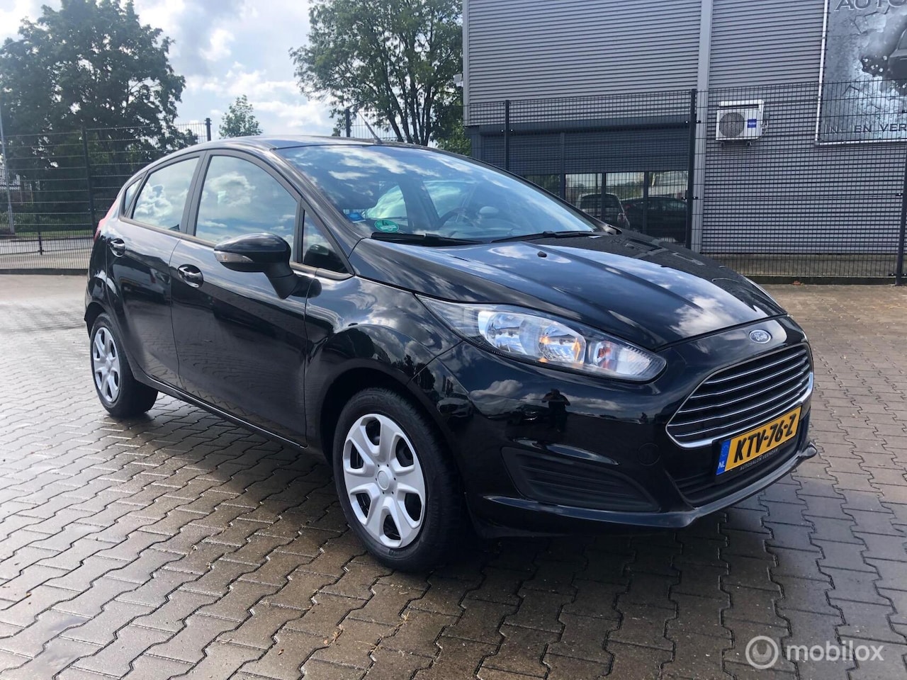 Ford Fiesta - 1.0 Titanium Airco Ell Pakk Nw Apk - AutoWereld.nl