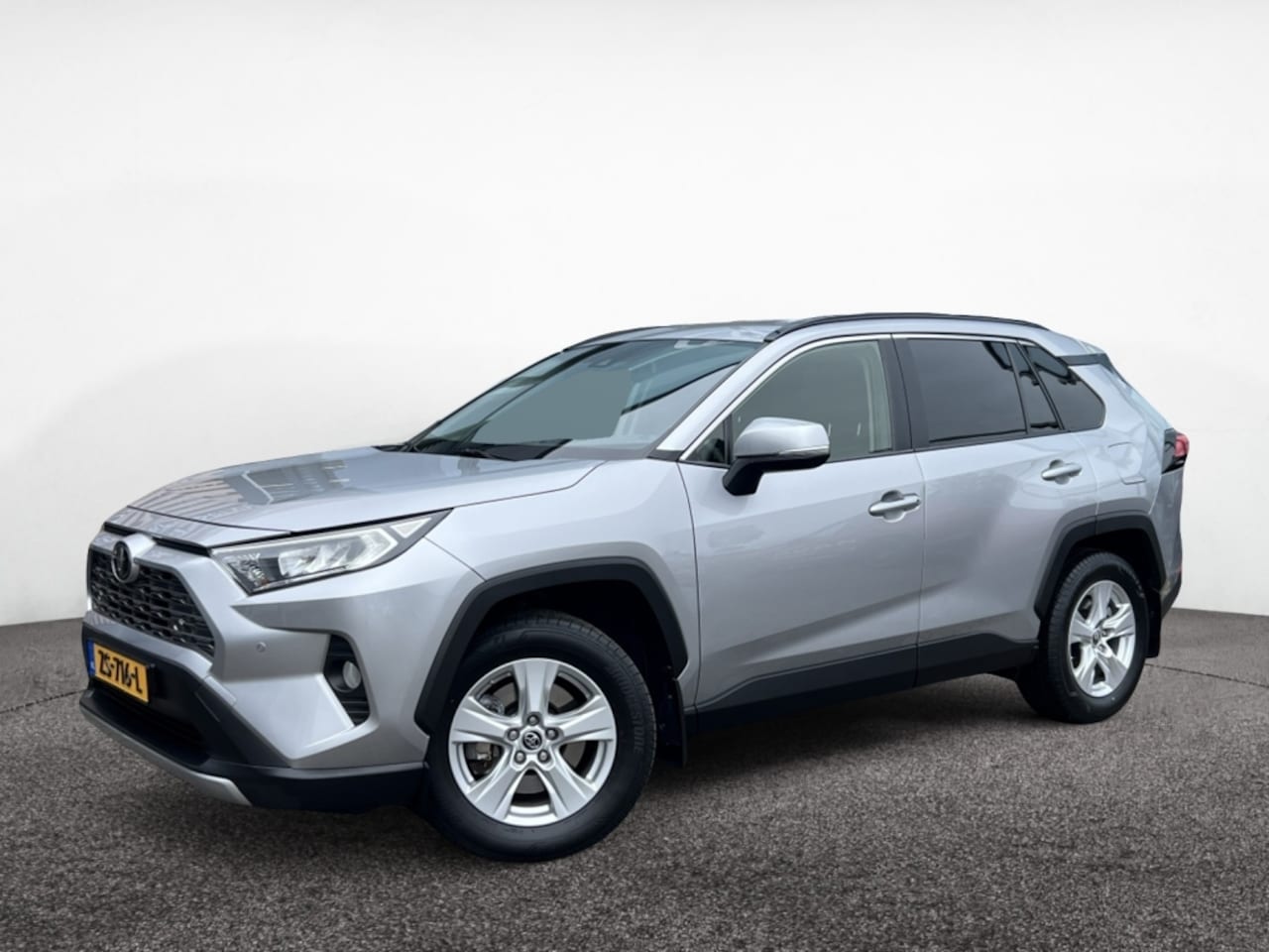 Toyota RAV4 - 2.0 VVT-iE Active | Trekhaak| 1500 KG trekgewicht | - AutoWereld.nl