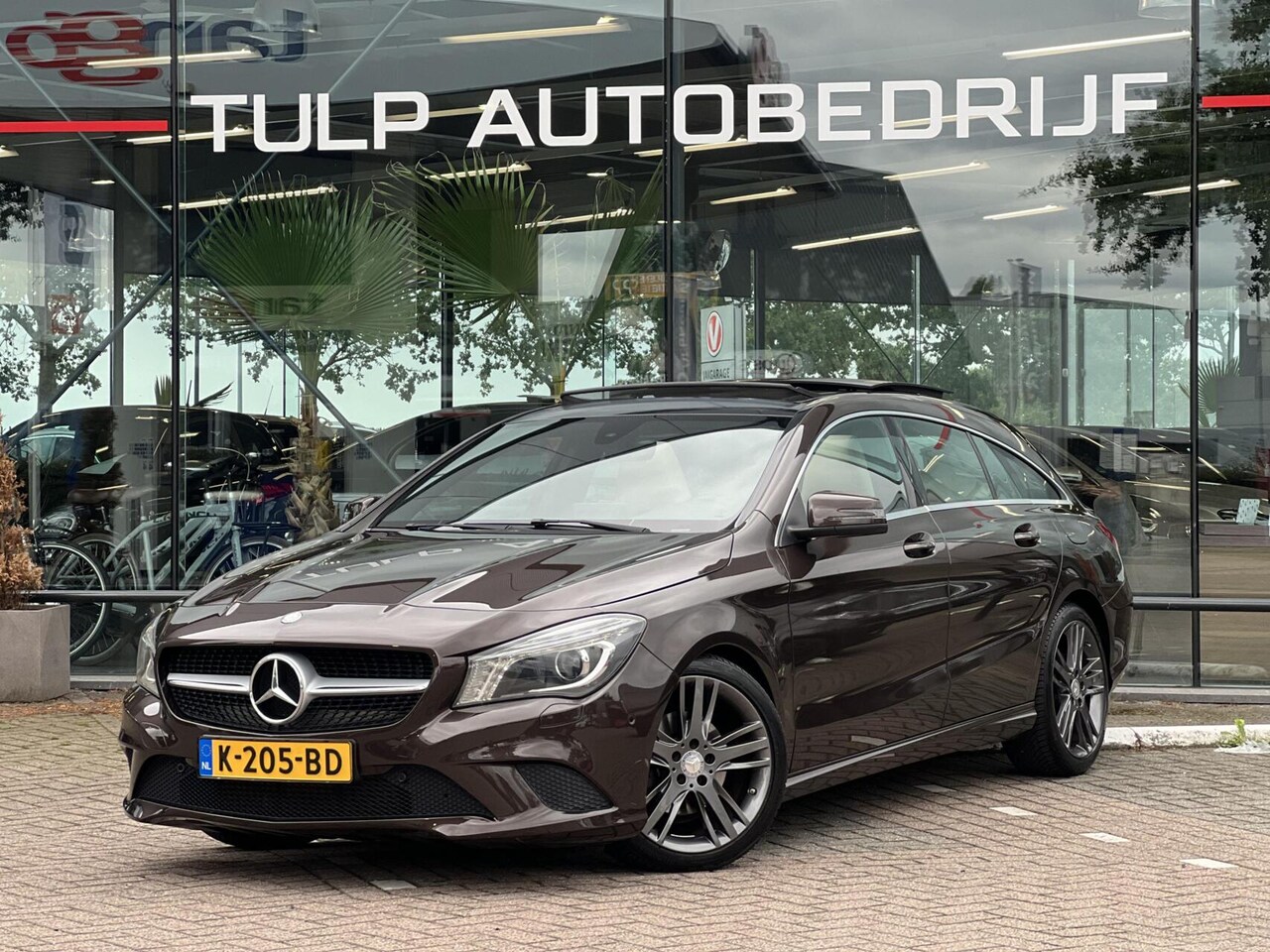 Mercedes-Benz CLA-klasse Shooting Brake - 180 Ambition Dak Clima - AutoWereld.nl