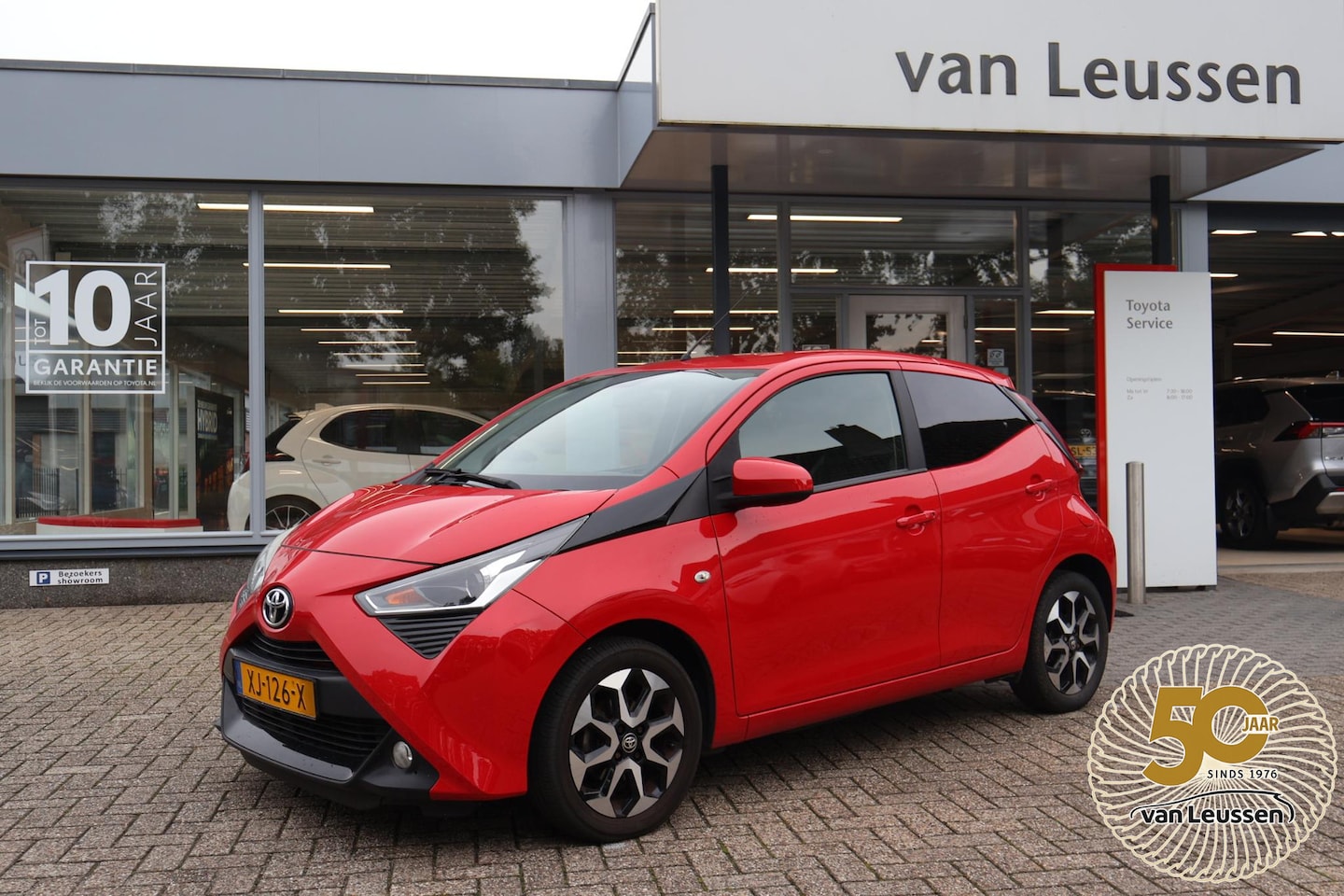 Toyota Aygo - 1.0 VVT-i X-CLUSIV NL-AUTO LICHTMETALEN NAVI CLIMA VELGEN CAMERA - AutoWereld.nl