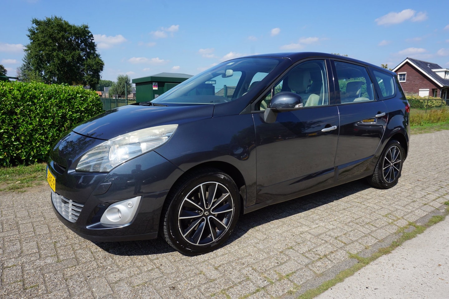 Renault Grand Scénic - 2.0 Dynamique automaat - AutoWereld.nl