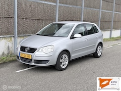 Volkswagen Polo - 1.4-16V Comfortline NAP/AIRCO/NETTE AUTO