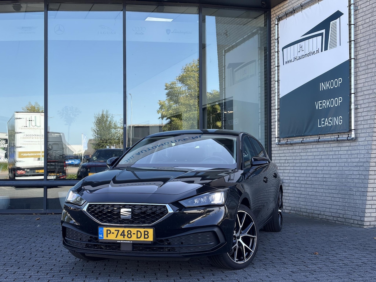 SEAT Leon - 1.0 TSI Style*LED*ECC*KEYLESS*CRUISE*CARPLAY* - AutoWereld.nl