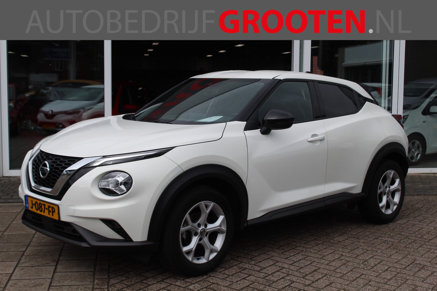 Nissan Juke - 1.0 DIG-T N-Connecta 1.0 DIG-T N-Connecta - AutoWereld.nl