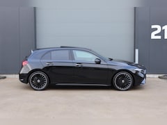 Mercedes-Benz A-klasse - 200 AMG Line / Panoramadak / Burmester Surround / Keyless-Go / 360 Camera / Stuurwielverwa