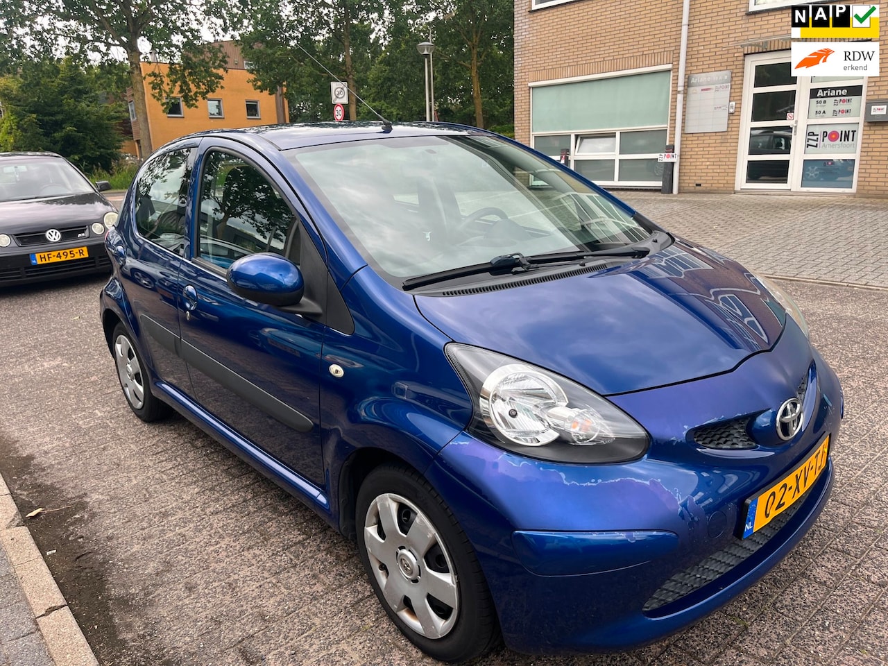 Toyota Aygo - 1.0-12V + 5 deurs - AutoWereld.nl