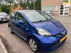 Toyota Aygo - 1.0-12V + 5 deurs