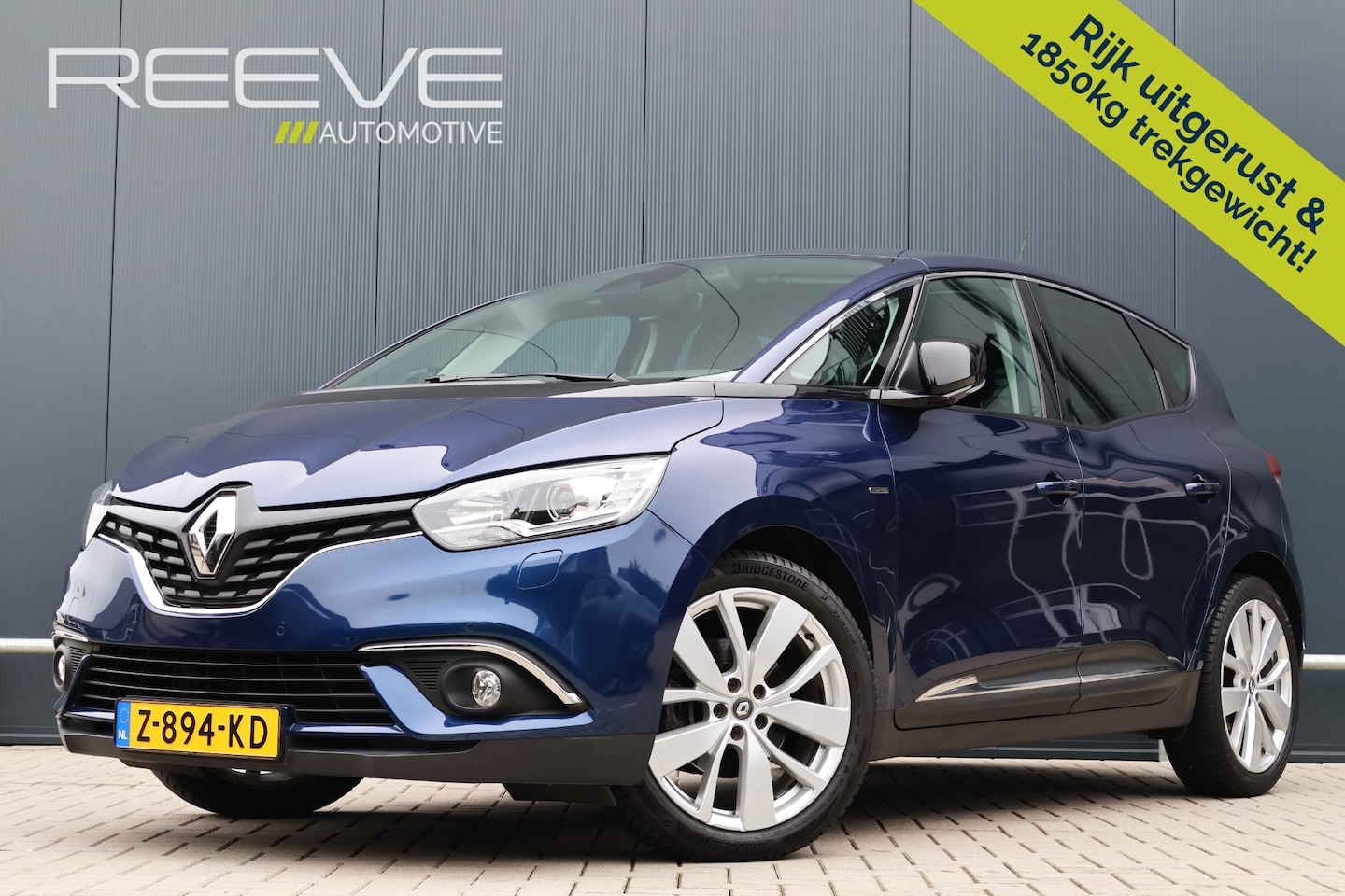 Renault Scénic - 1.3 TCe Limited Automaat | Trekhaak | Stoelverwarming | Camera | Keyless | Apple Carplay / - AutoWereld.nl
