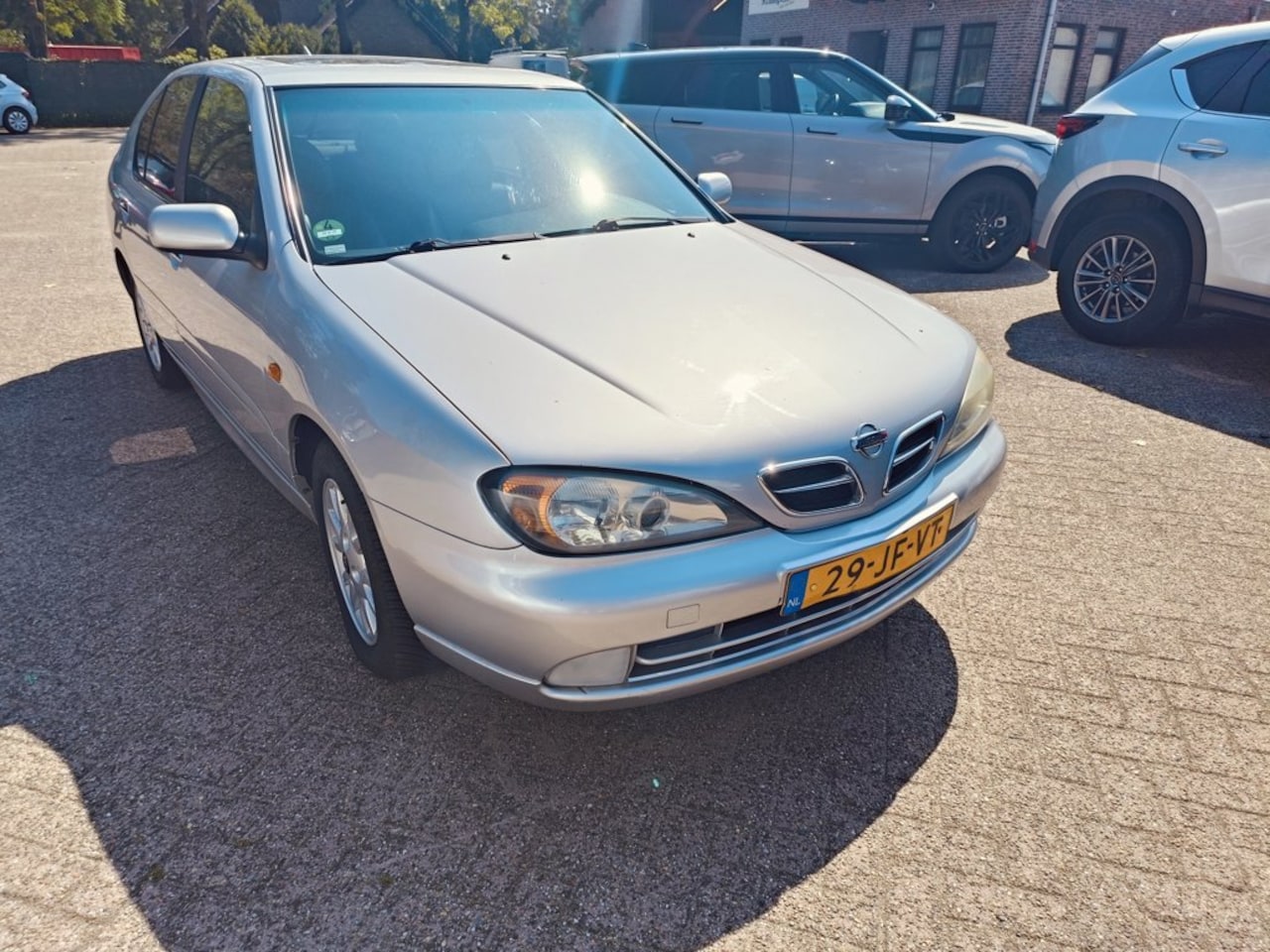 Nissan Primera - 2.0 Elegance Plus CVT M6 2.0 Elegance Plus CVT M6 - AutoWereld.nl