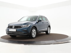 Volkswagen Tiguan - 1.4 TSI eHybrid Life Business SOH 99, 1% · Camera · Apple/Android Car Play · Wegklapbare T