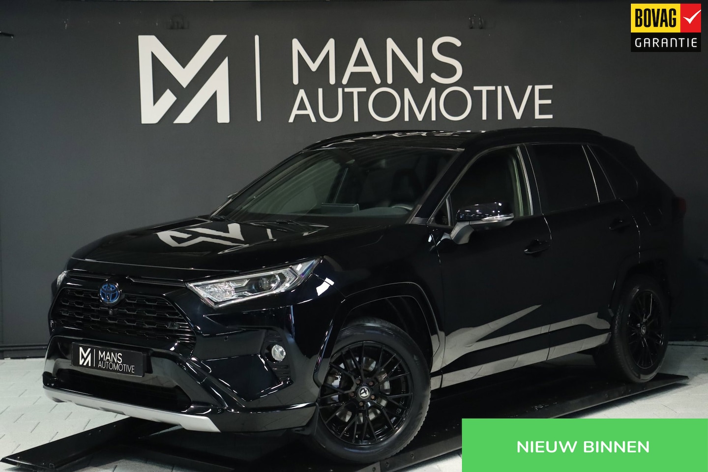 Toyota RAV4 - 2.5 VVT-i Hybrid 4x4 Black Edition / ACC / 360 / JBL / KEYLESS / STUUR+STOELVERW - AutoWereld.nl