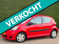 Toyota Aygo - 1.0-12V Access RIJDGOED/5DRS/INRUILER/APK 4-27