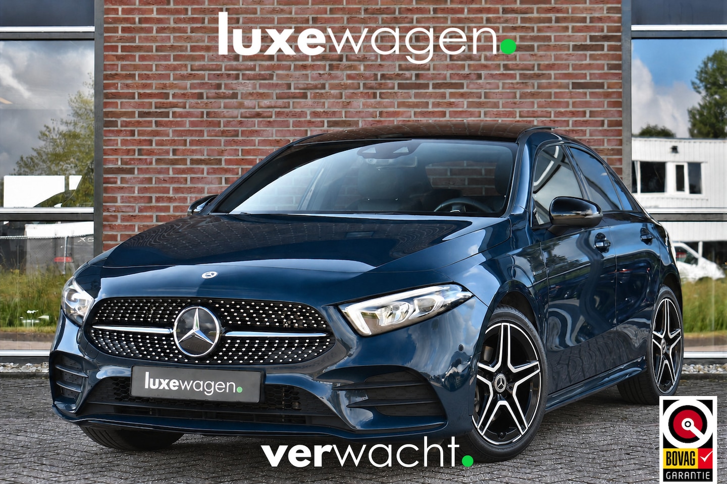 Mercedes-Benz A-klasse - 250 e AMG Pano Night 360 Leder - AutoWereld.nl