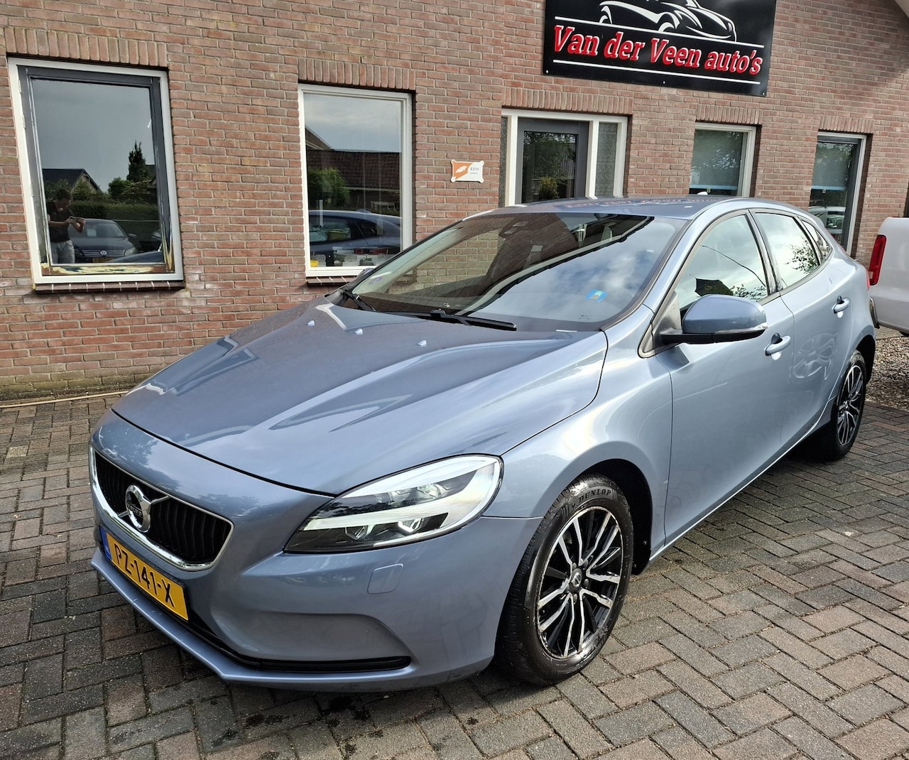 Volvo V40 - 2.0 T2 Nordic+. Nette auto, o.a. pdc, cruise, navi, stoelverwarming, elek ramen, etc. Prij - AutoWereld.nl