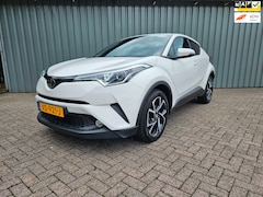 Toyota C-HR - 1.2 Dynamic Navi Camera Stoelverwarming 18Inch Trekhaak