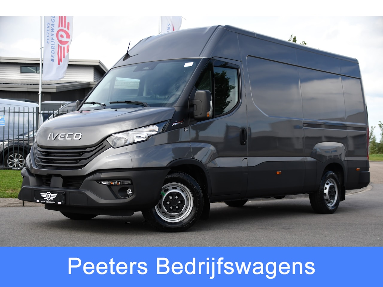 Iveco Daily - 35S18 L2H2 Virtual, Adaptieve Cruise, Camera, Carplay, Automaat, 3500kg Trekhaak, Sensoren - AutoWereld.nl