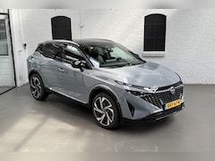Nissan Qashqai - 1.3 MHEV Xtronic Tekna Plus Nieuwstaat - panoramadak - head-up - etc