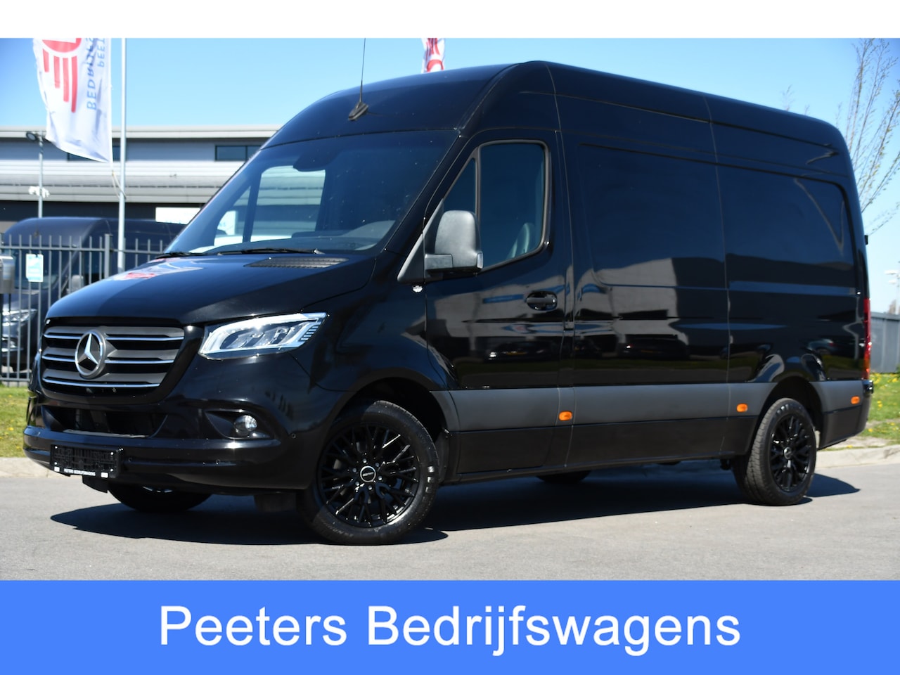 Mercedes-Benz Sprinter - 319 1.9 CDI L2H2 RWD Black Edition Full Options! 360 Camera, Adaptieve Cruise, LED, Standk - AutoWereld.nl