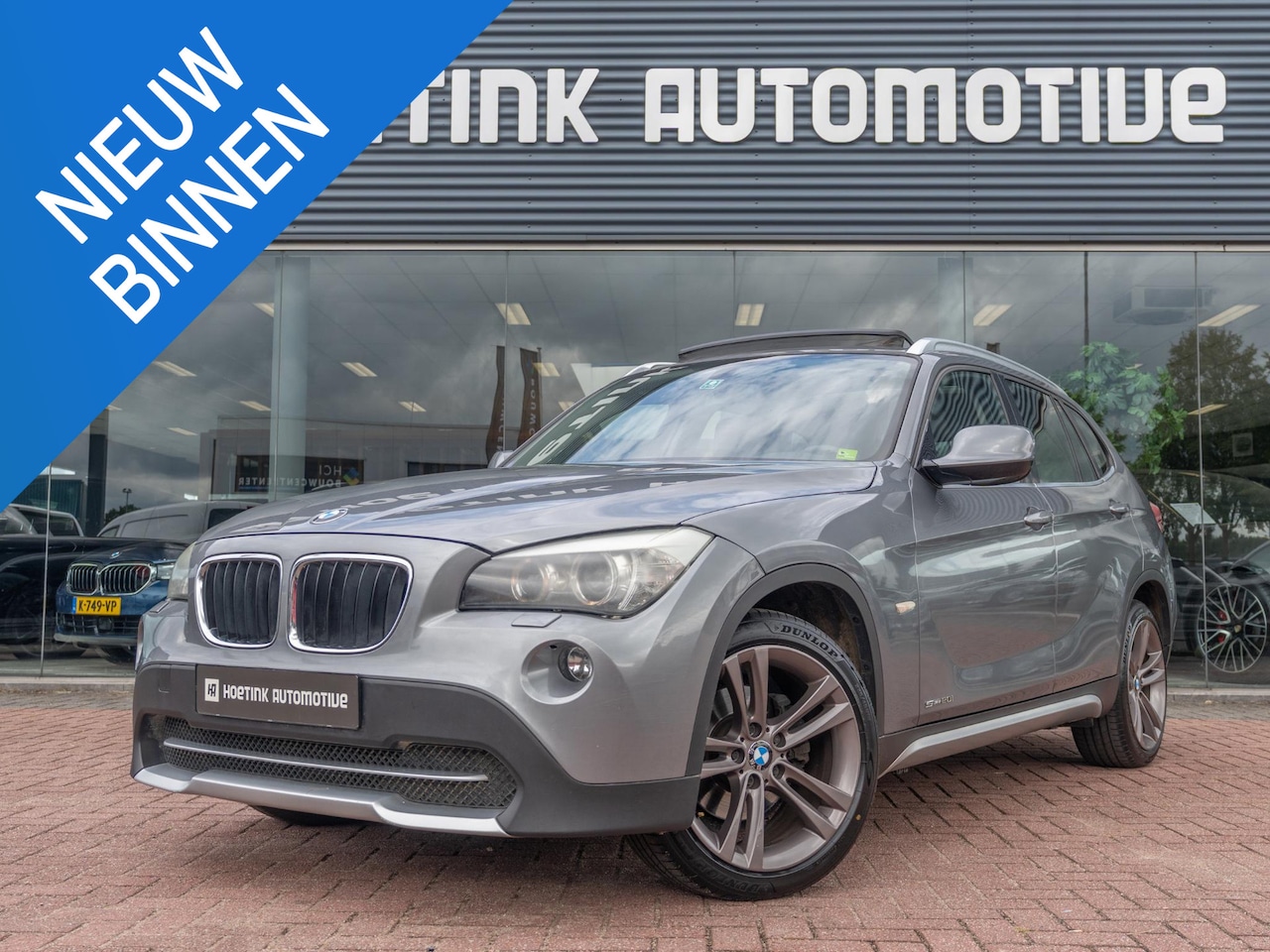 BMW X1 - sDrive20i | Nieuwe ketting | Pano | Trekhaak - AutoWereld.nl