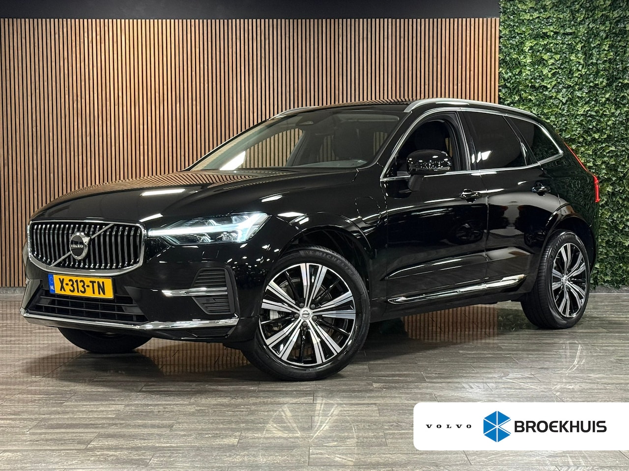 Volvo XC60 - T6 AWD Recharge Bright | Trekhaak | Adaptieve Cruise Control | Stoelverwarming voor+achter - AutoWereld.nl