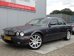 Jaguar XJ - 4.2 V8 AUT Executive, Leder, Cruise, PDC, Compleet
