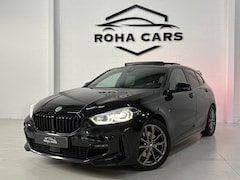 BMW 1-serie - 118i High Executive, Pano, Sfeerverlichting, Applecarplay