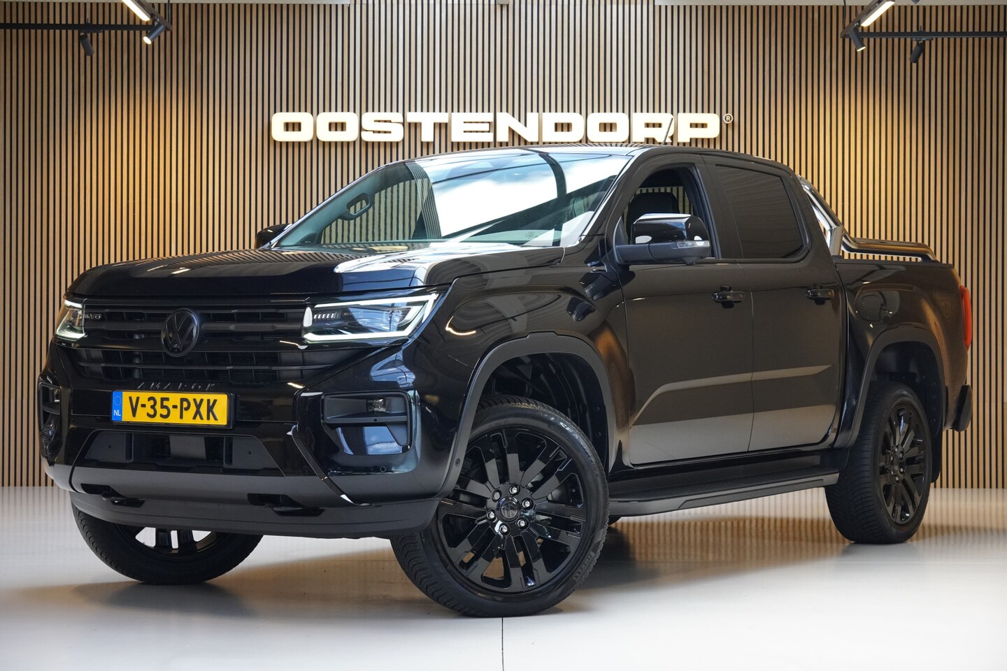 Volkswagen Amarok - 3.0TDI/240pk 4Motion Plus Cab Aventura (2 persoons/ grijs kenteken)|2024|Leer|Trekhaak|360 - AutoWereld.nl