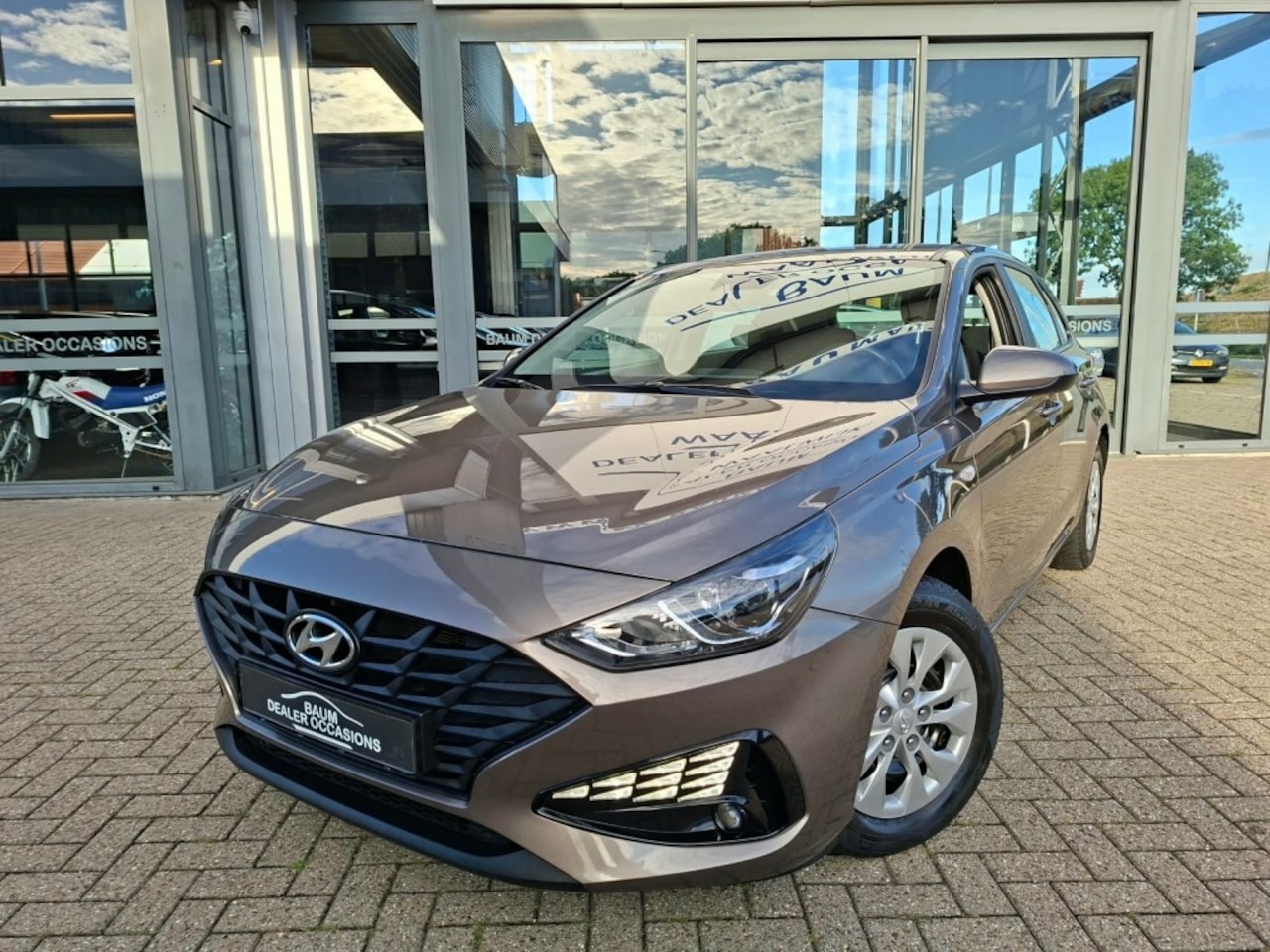 Hyundai i30 - 1.5 T-GDI MHEV 160PK AIRCO 5DEURS CRUISECONTROL - AutoWereld.nl