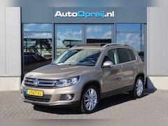 Volkswagen Tiguan - 1.4 TSI 122pk Sport en Style Clima, NAVI, Schuif/kanteldak, Stoelverwarming