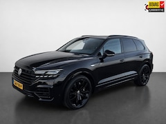 Volkswagen Touareg - 3.0 TSi R eHybrid 4MOTION 462 pk, Panodak, Leer, luchtvering, trekhaak enz