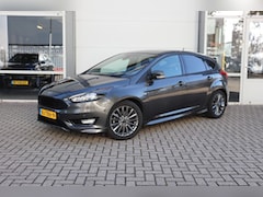 Ford Focus - 1.5 150PK 6-BAK ST-LINE/1E EIG/ORIG.NL/DEALERONDERH./A.CARPLAY/17