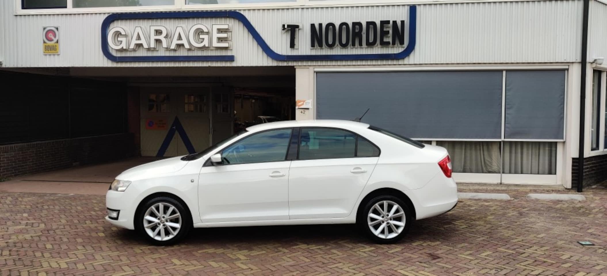 Skoda Rapid - 1.2 TSI Greentech Elegance Business 1e Eigenaar - AutoWereld.nl