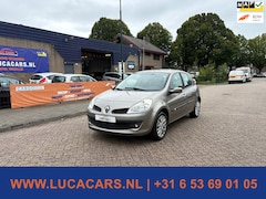 Renault Clio - 1.2-16V Collection Airco Trekhaak 2X SLEUTEL + BOEKJES