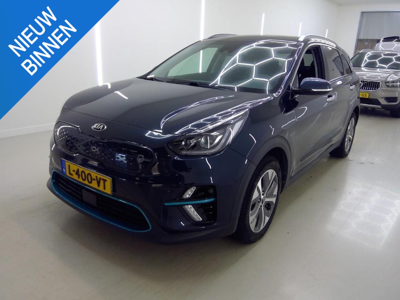 Kia e-Niro - EXECUTIVELINE 64 kWh (100% SOH) I SCHUIF/KANTELDAK I STOELVERWARMING I APPLE CARPLAY I PRE - AutoWereld.nl