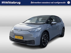Volkswagen ID.3 - Pro Edition Advantage 204pk 58 kWh / Navigatie / Stoelverwarming / Camera / 18" LMV HAL