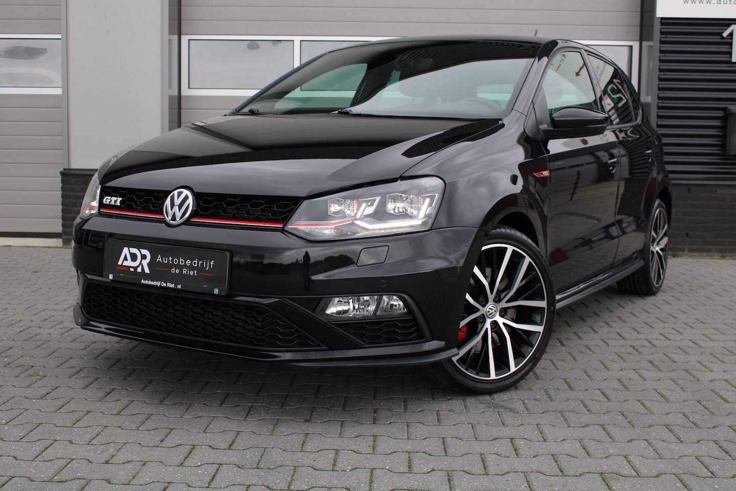 Volkswagen Polo - 1.8 TSI GTI DSG|18''GTI|NAVI|SPORTONDERSTEL|FULL LED|FLIPPERS|BOM VOL - AutoWereld.nl