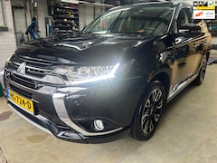 Mitsubishi Outlander - 2.0 PHEV Executive Edition Leder/Navi/Camera
